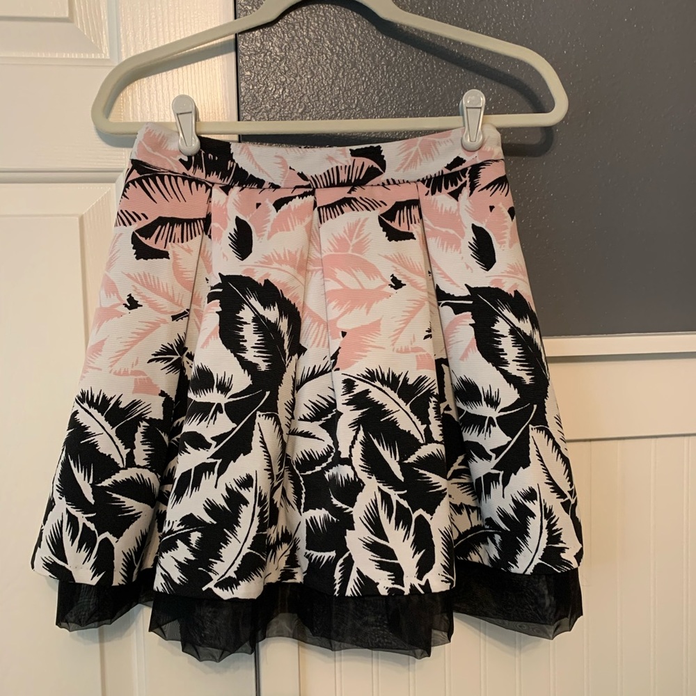 Express Pleated Skirt